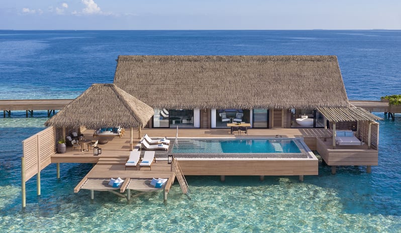 1. King Grand Overwater Villa_Aerial View